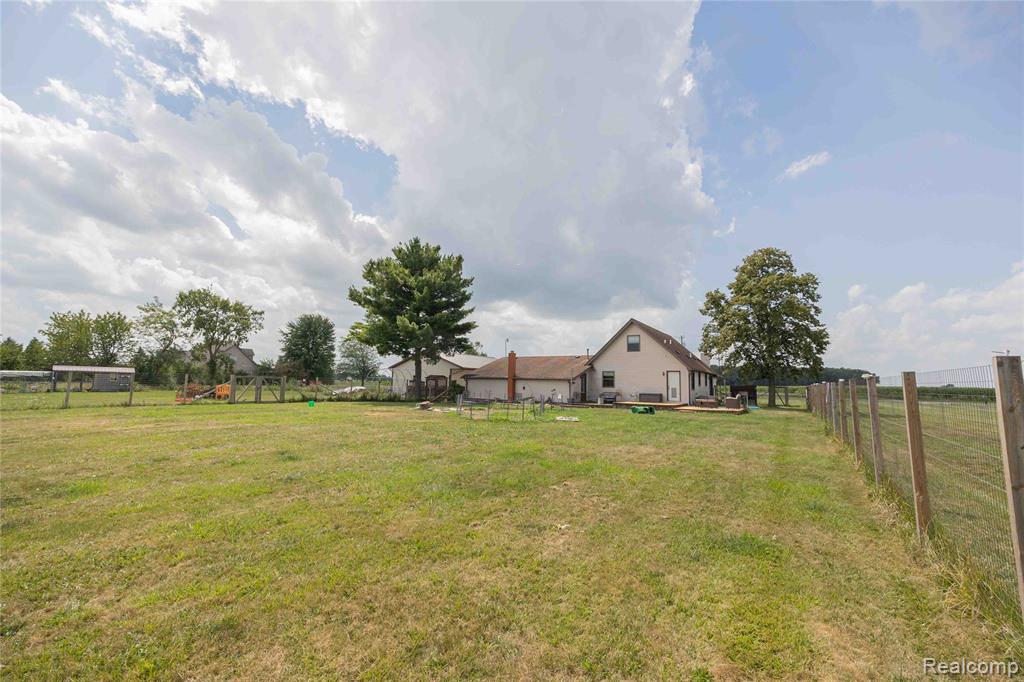 9160 Steffas Road Property Photo 28