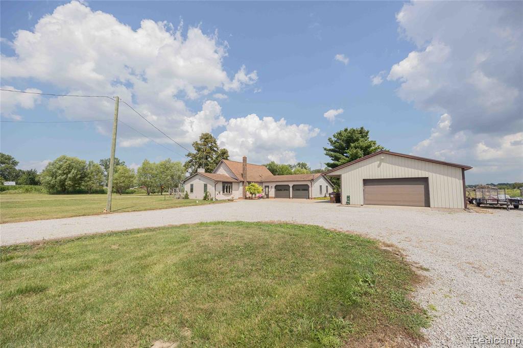 9160 Steffas Road Property Photo 31