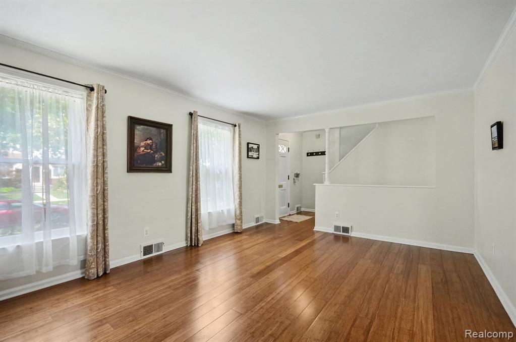 473 Calvin Avenue Property Photo 5