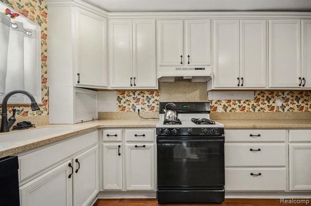 473 Calvin Avenue Property Photo 12