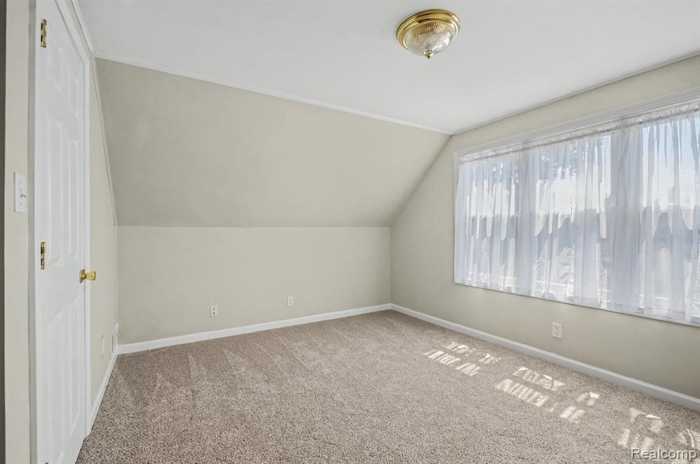 473 Calvin Avenue Property Photo 17
