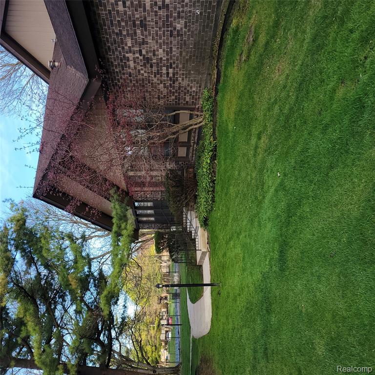 25191 Greenbrooke Drive Property Photo 1
