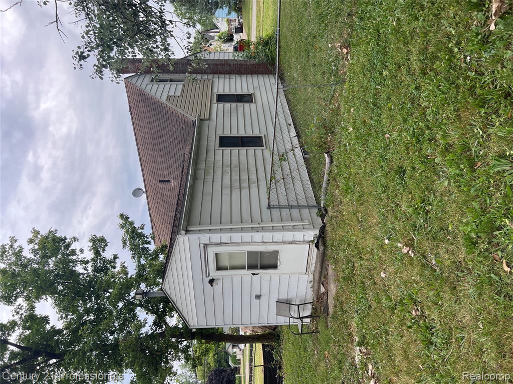 8070 Westpoint Street Property Photo 3