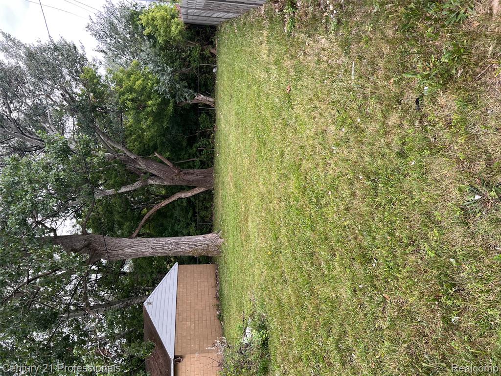 8070 Westpoint Street Property Photo 5
