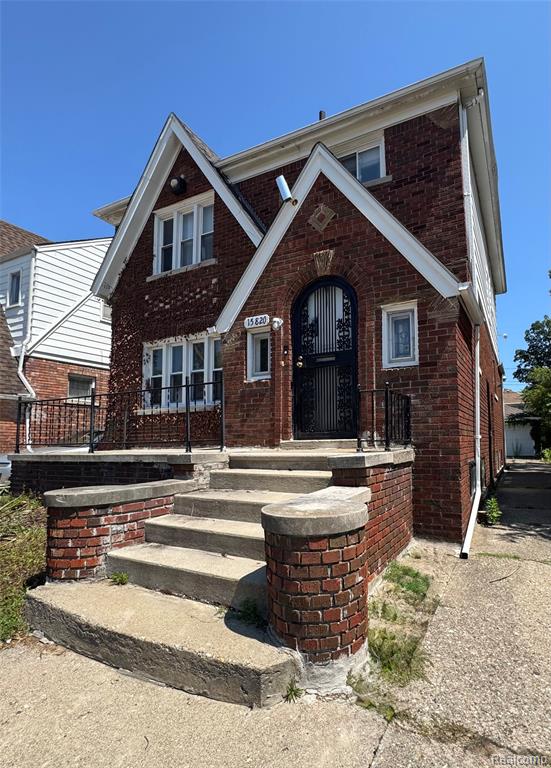 15820 Wisconsin Street Property Photo 1