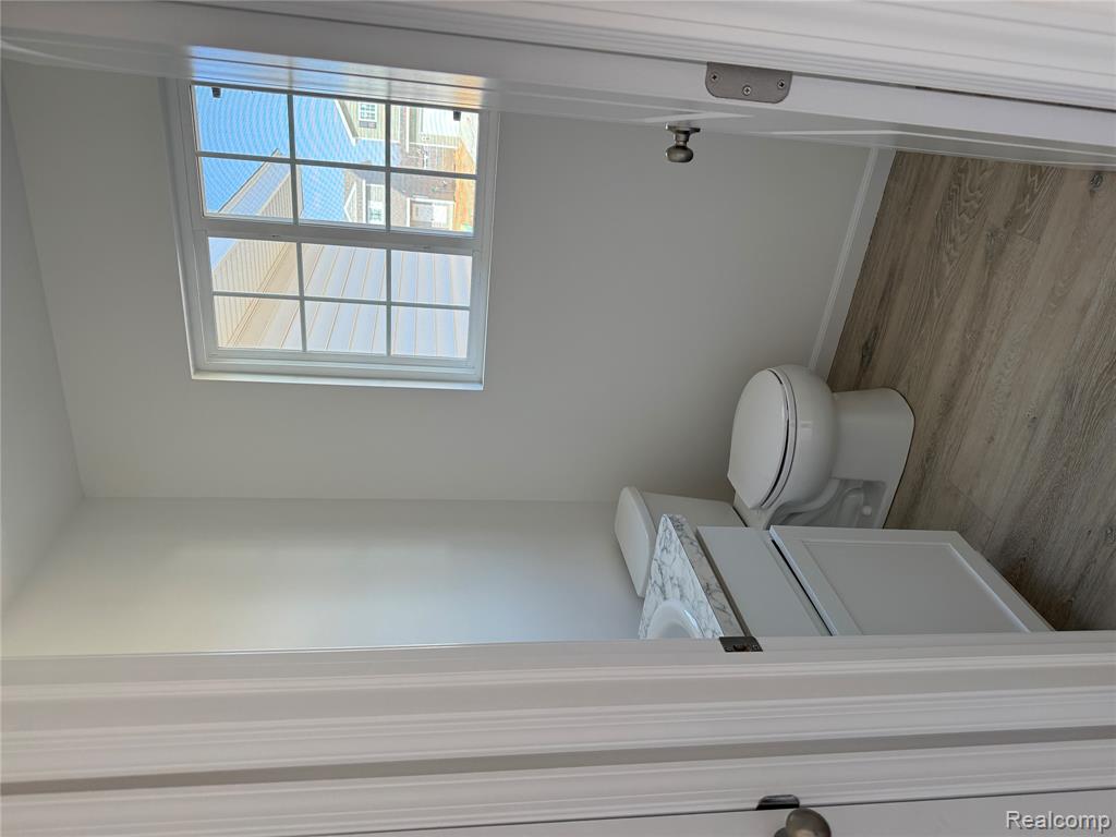 5755 Copper Tree Park Property Photo 9