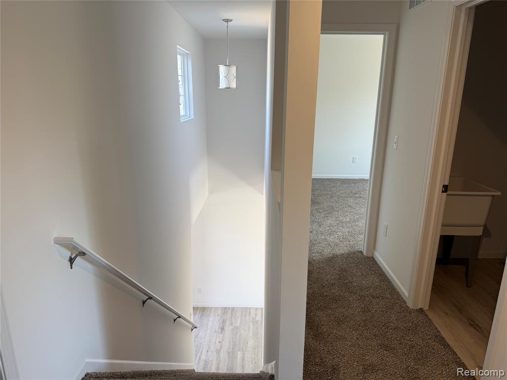 5755 Copper Tree Park Property Photo 11