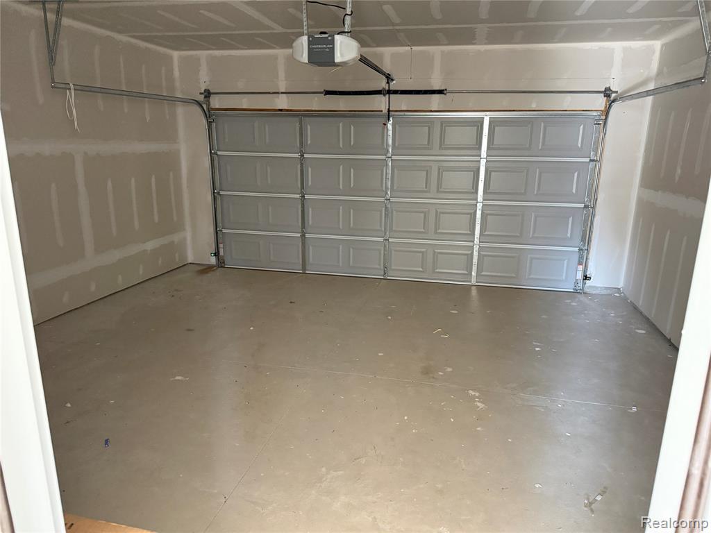 5755 Copper Tree Park Property Photo 15