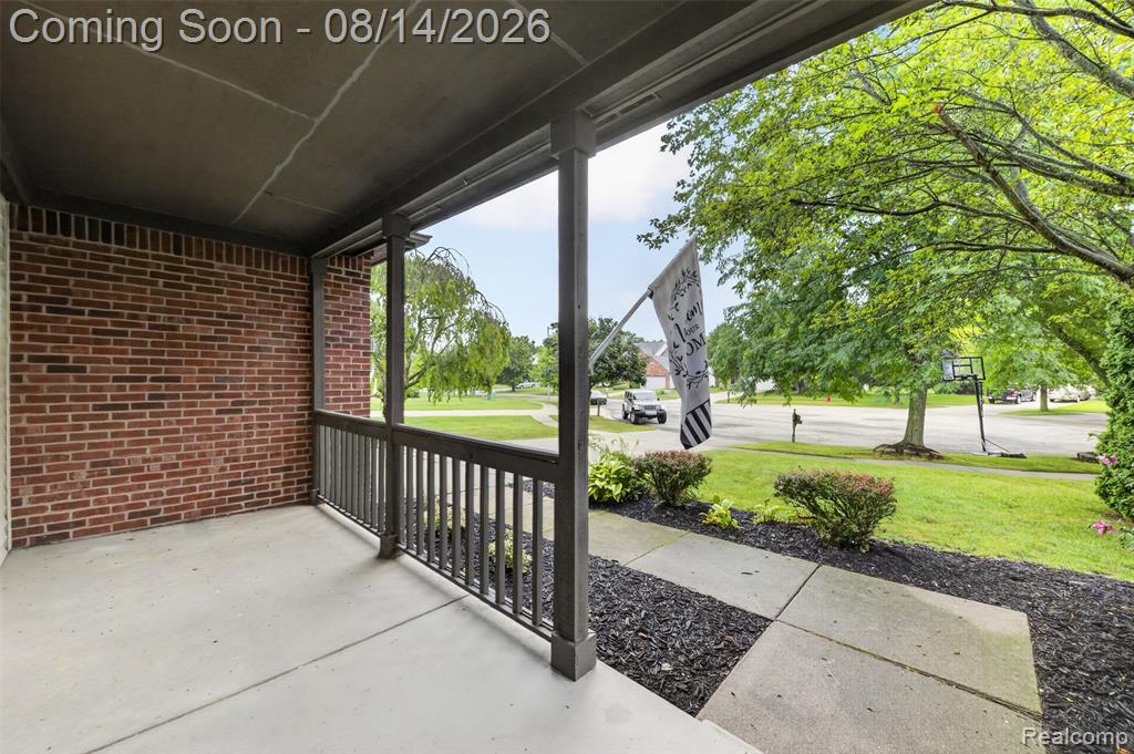 1613 Oak Squire Court Property Photo 3
