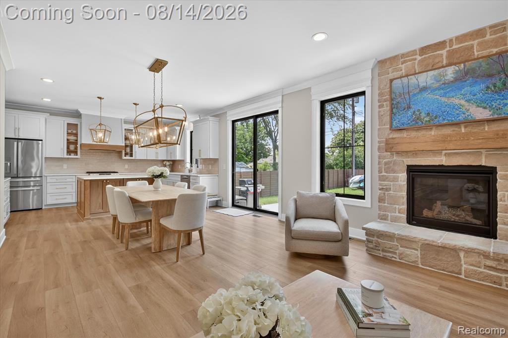 9295 Elmhurst Avenue Property Photo 12