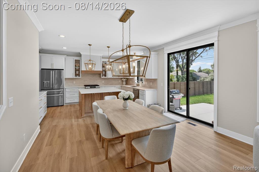 9295 Elmhurst Avenue Property Photo 19