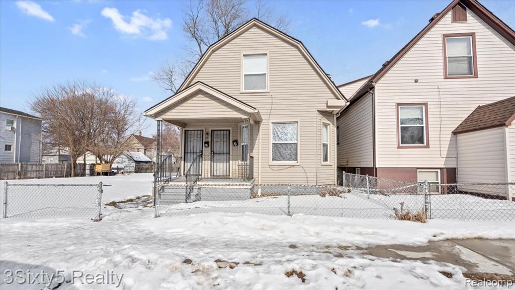 79 E Pleasant Street Property Photo 1