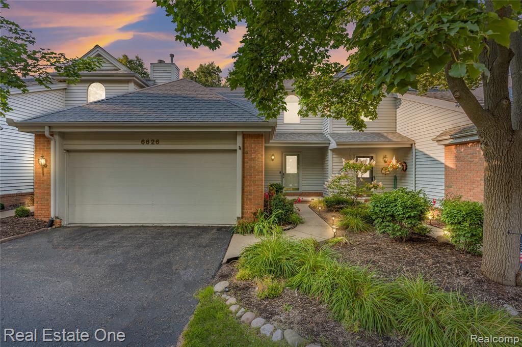 6626 Ridgeview Drive Property Photo 1