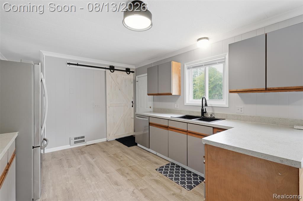 1217 E Commerce Street Property Photo 10