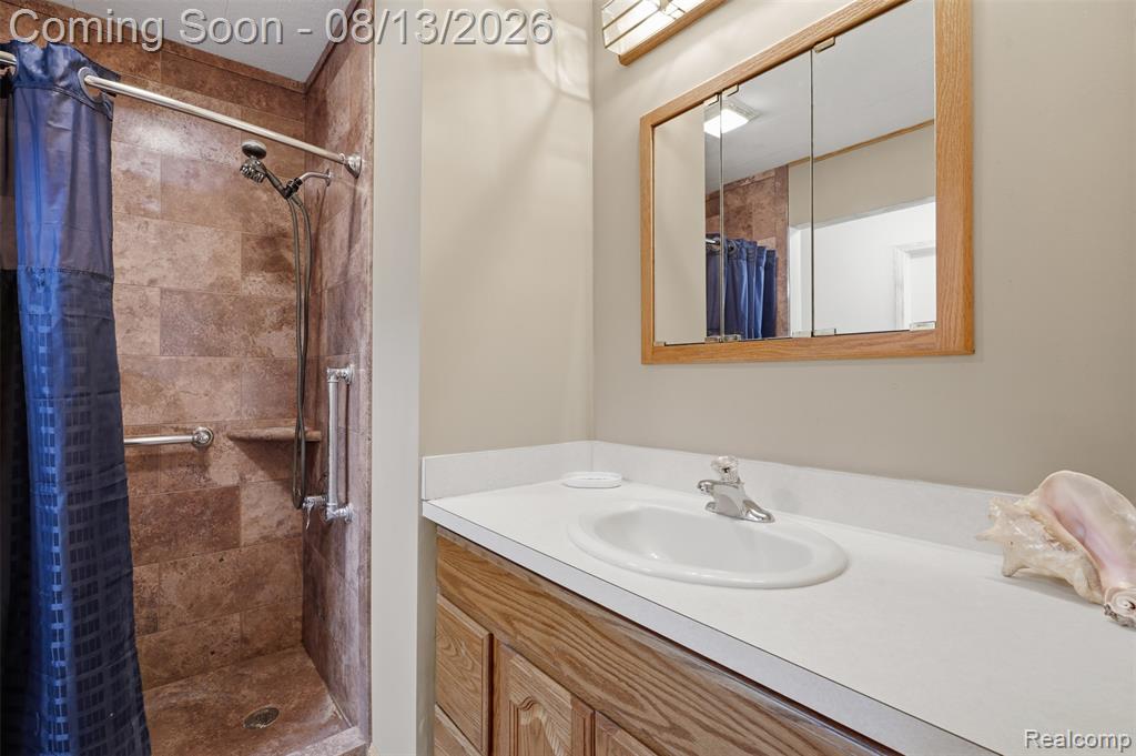 1217 E Commerce Street Property Photo 17