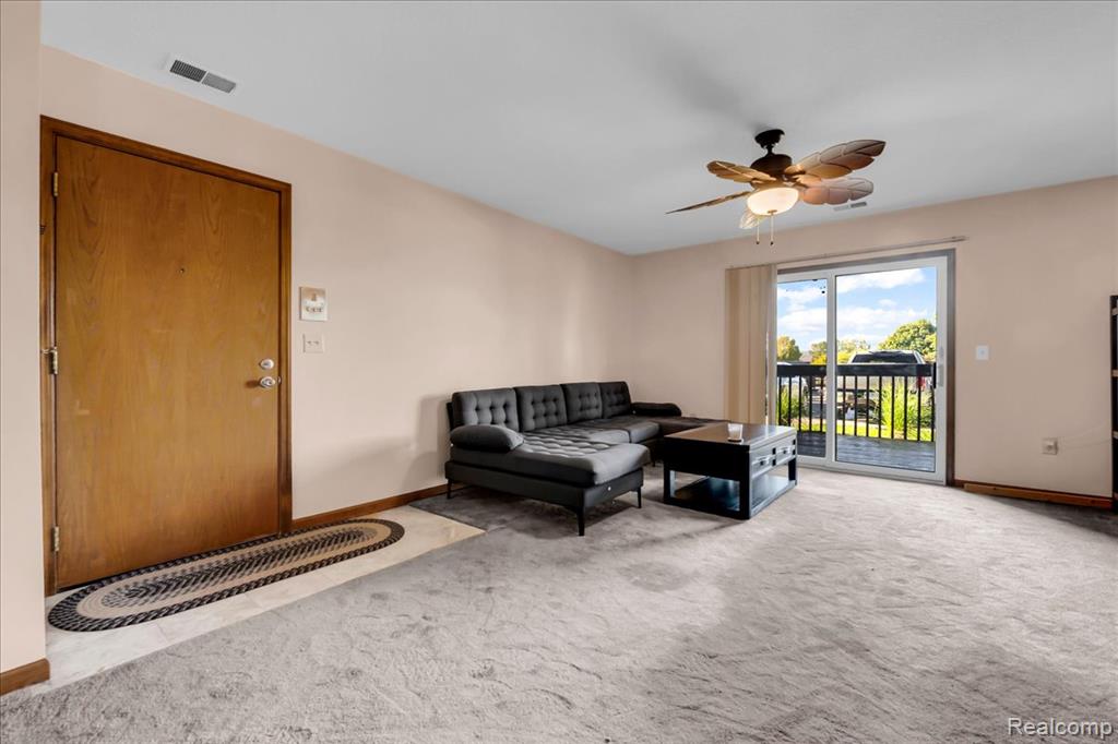 1395 Harbour Boulevard Property Photo 5