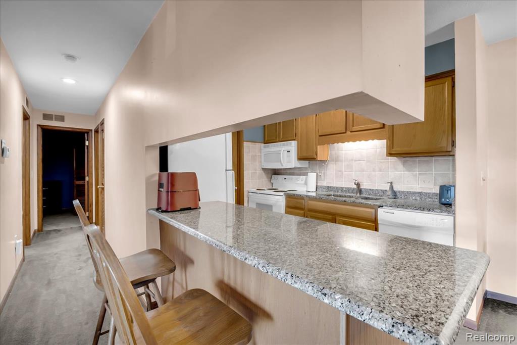 1395 Harbour Boulevard Property Photo 10