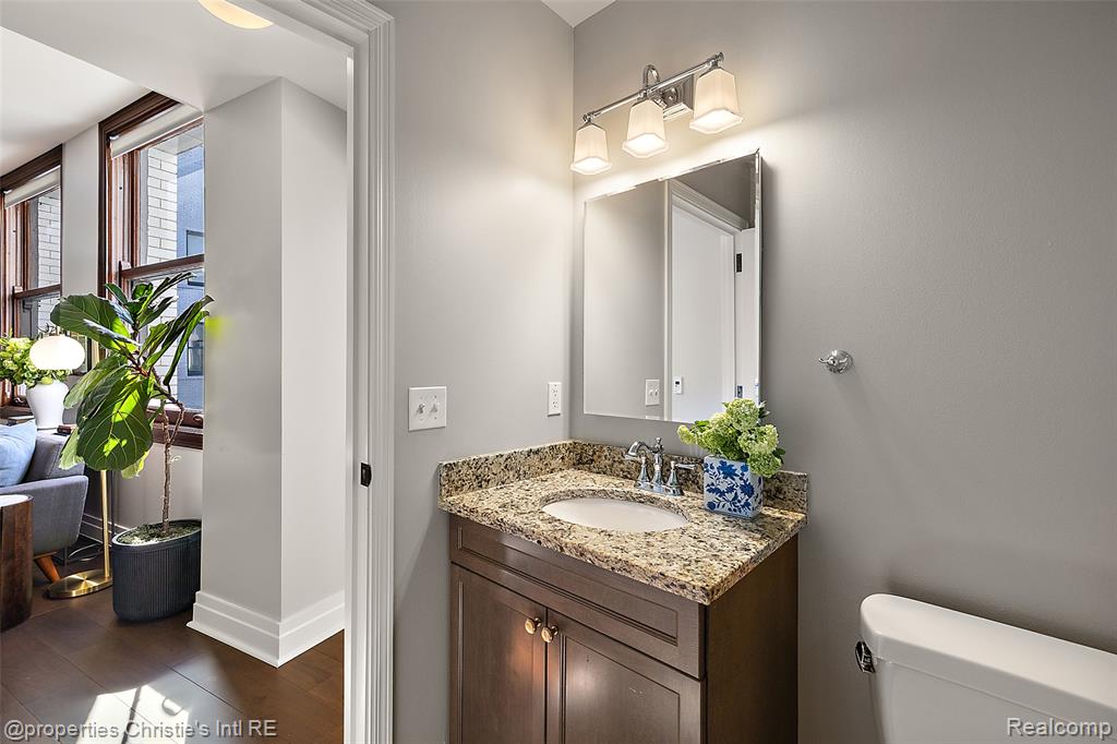 1 Park Avenue Property Photo 11
