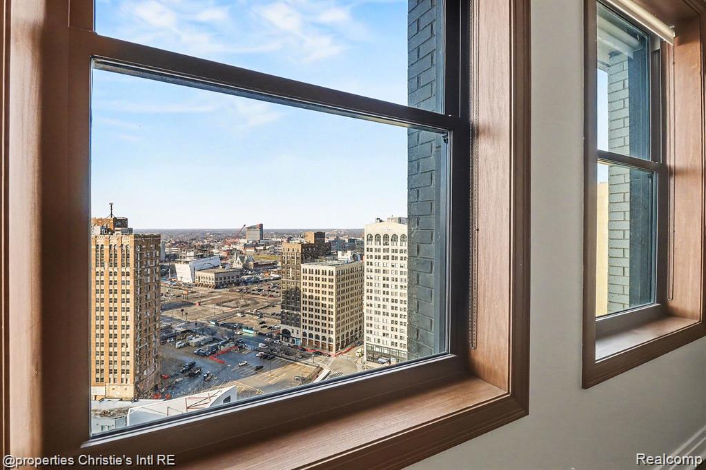 1 Park Avenue Property Photo 11