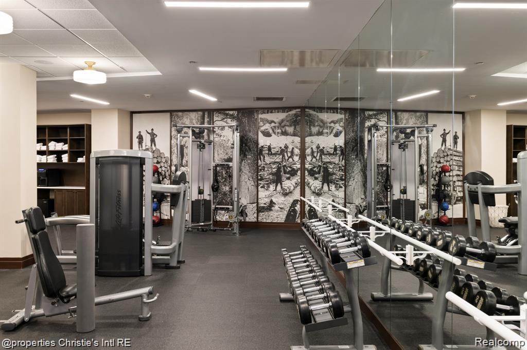 1 Park Avenue Property Photo 28