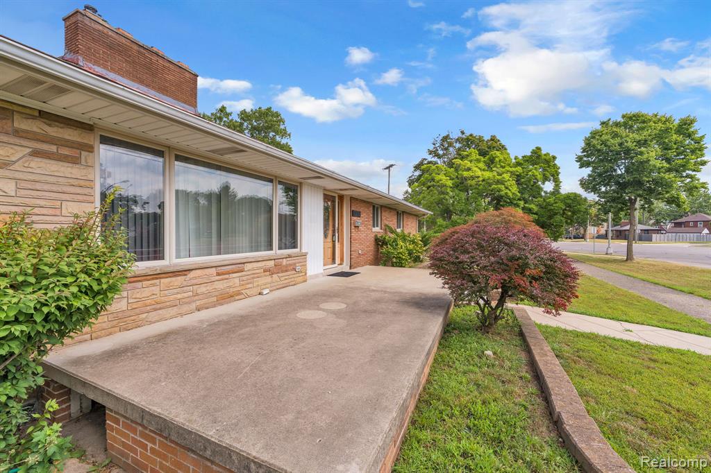 7771 Esper Boulevard Property Photo 4