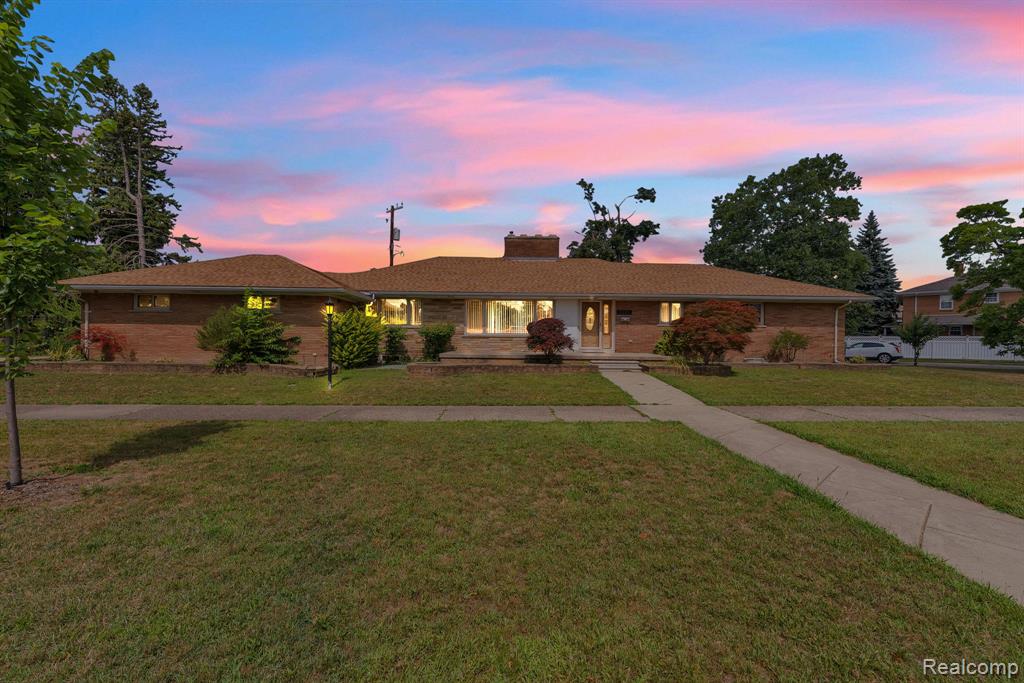 7771 Esper Boulevard Property Photo 6