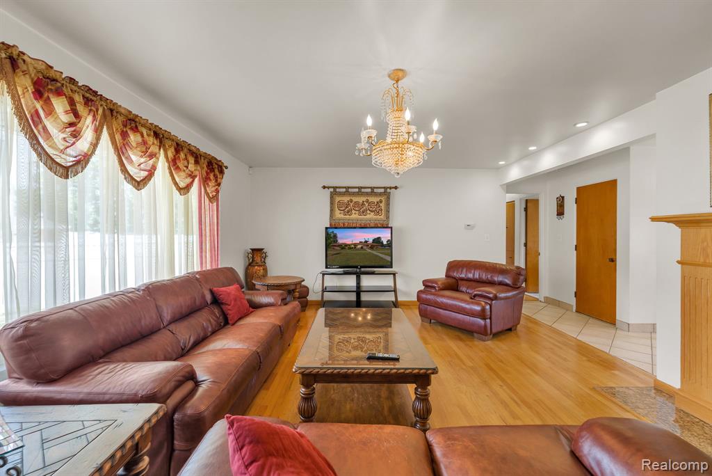 7771 Esper Boulevard Property Photo 14