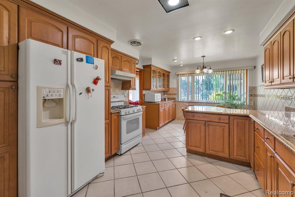 7771 Esper Boulevard Property Photo 20