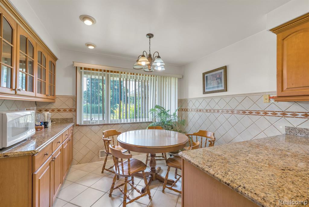 7771 Esper Boulevard Property Photo 21