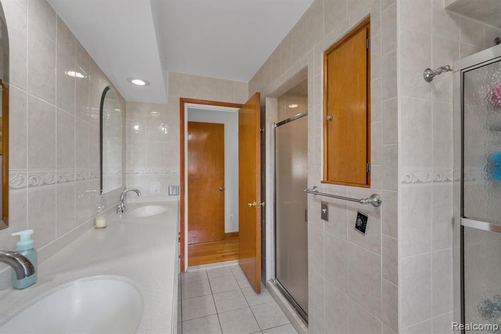 7771 Esper Boulevard Property Photo 26