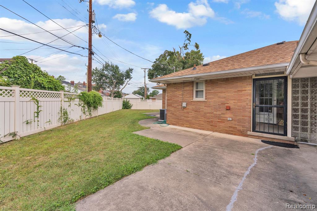 7771 Esper Boulevard Property Photo 45