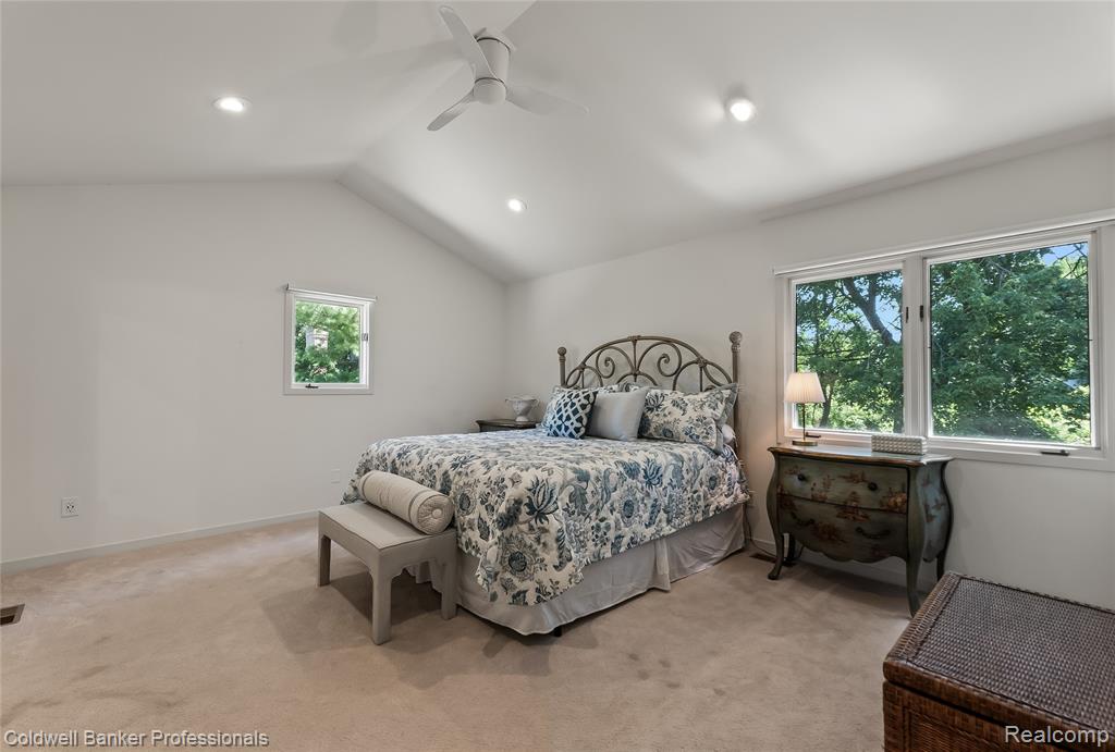 2385 Avondale Street Property Photo 16