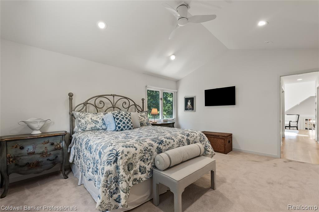 2385 Avondale Street Property Photo 17