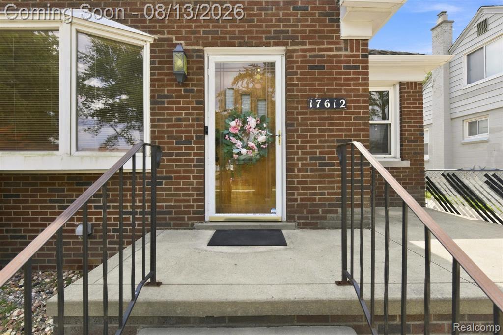 17612 Sprenger Avenue Property Photo 2