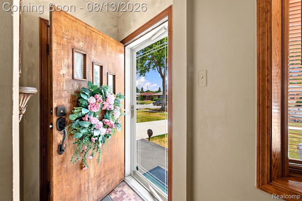 17612 Sprenger Avenue Property Photo 3