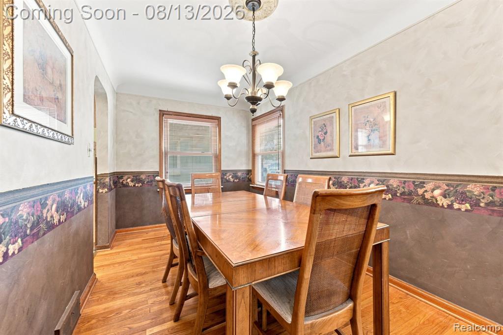 17612 Sprenger Avenue Property Photo 9