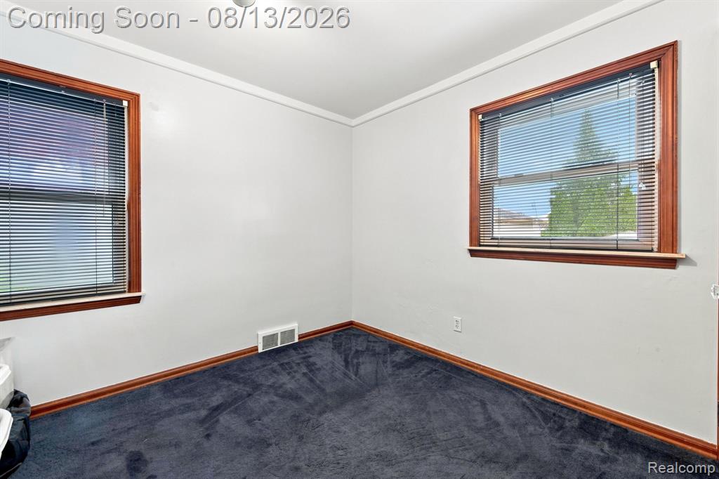 17612 Sprenger Avenue Property Photo 10