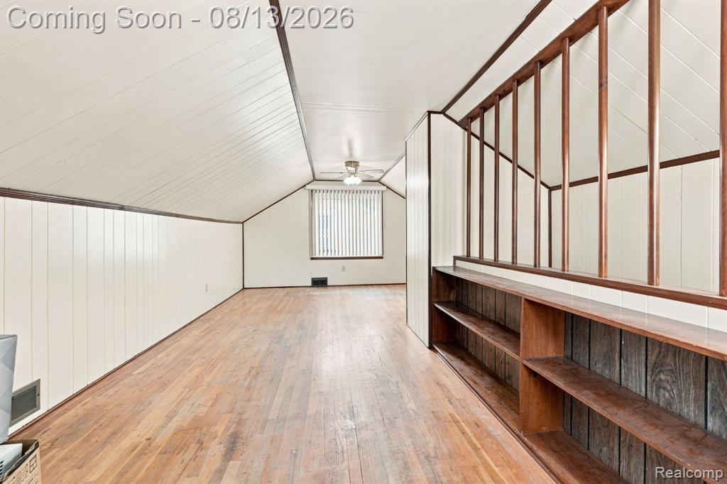 17612 Sprenger Avenue Property Photo 14