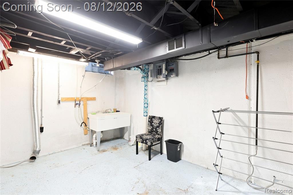 5383 Gerald Street Property Photo 29