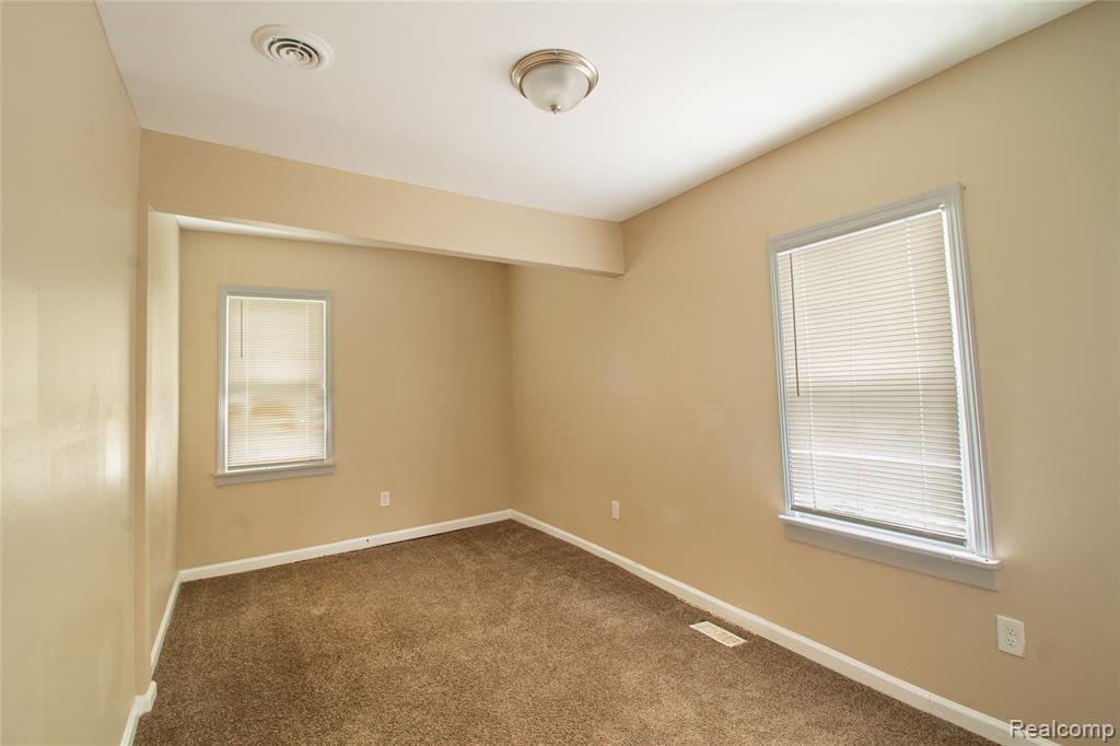 14874 Dolphin Street Property Photo 8
