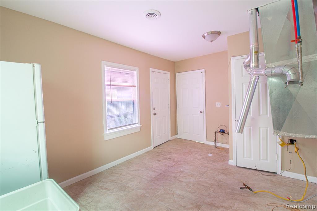 14874 Dolphin Street Property Photo 16