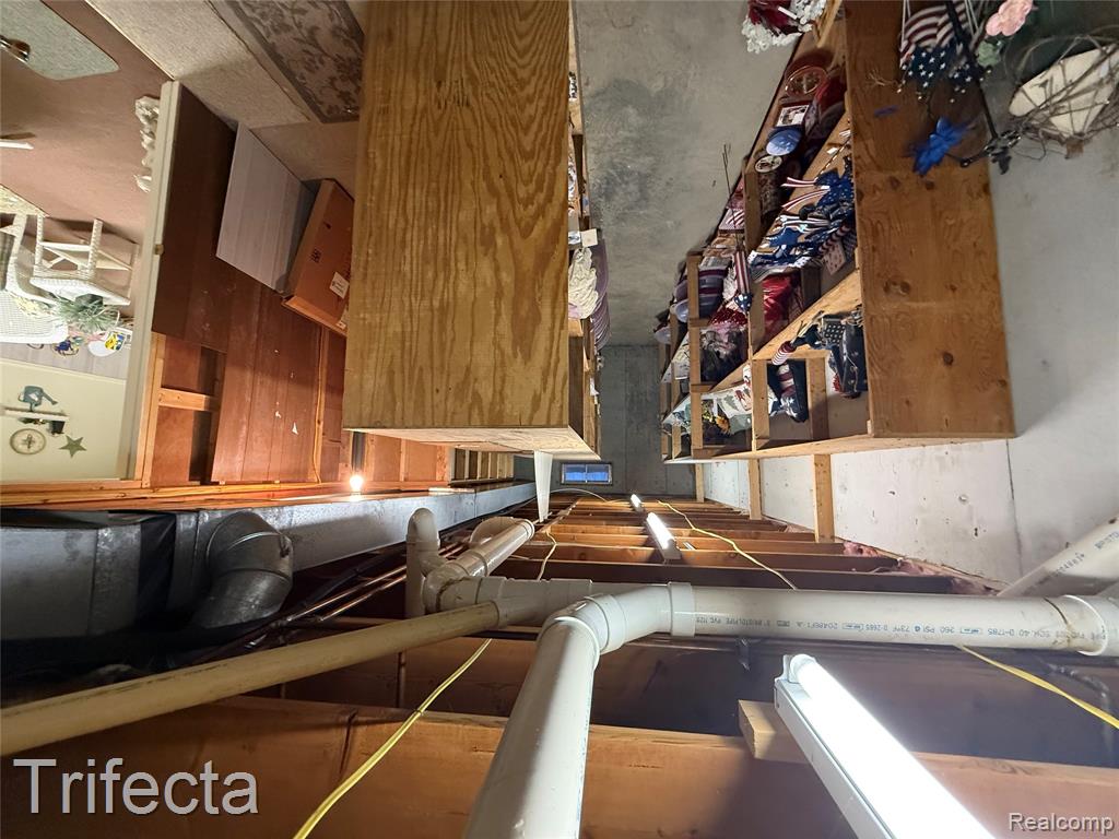 16019 Rivershore Lane Property Photo 14