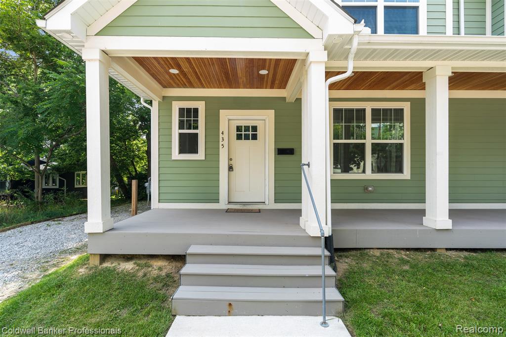 435 Hiscock Street Property Photo 4