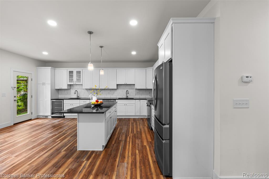 435 Hiscock Street Property Photo 15