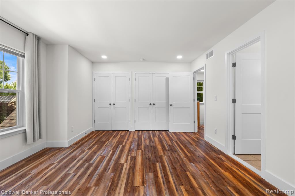 435 Hiscock Street Property Photo 28