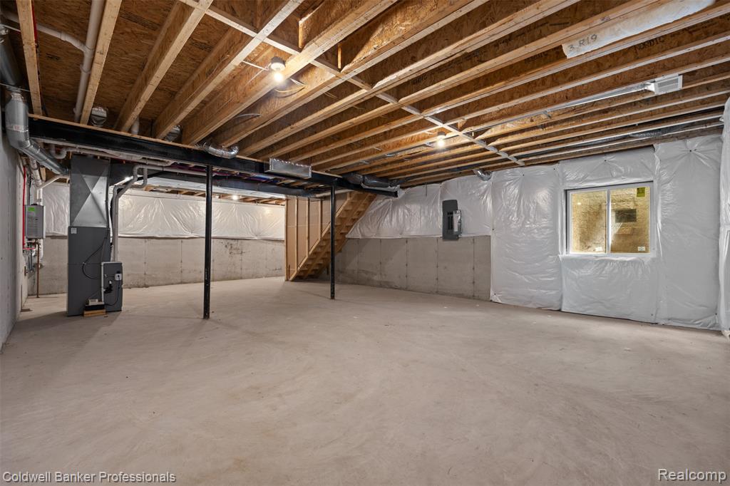 435 Hiscock Street Property Photo 36