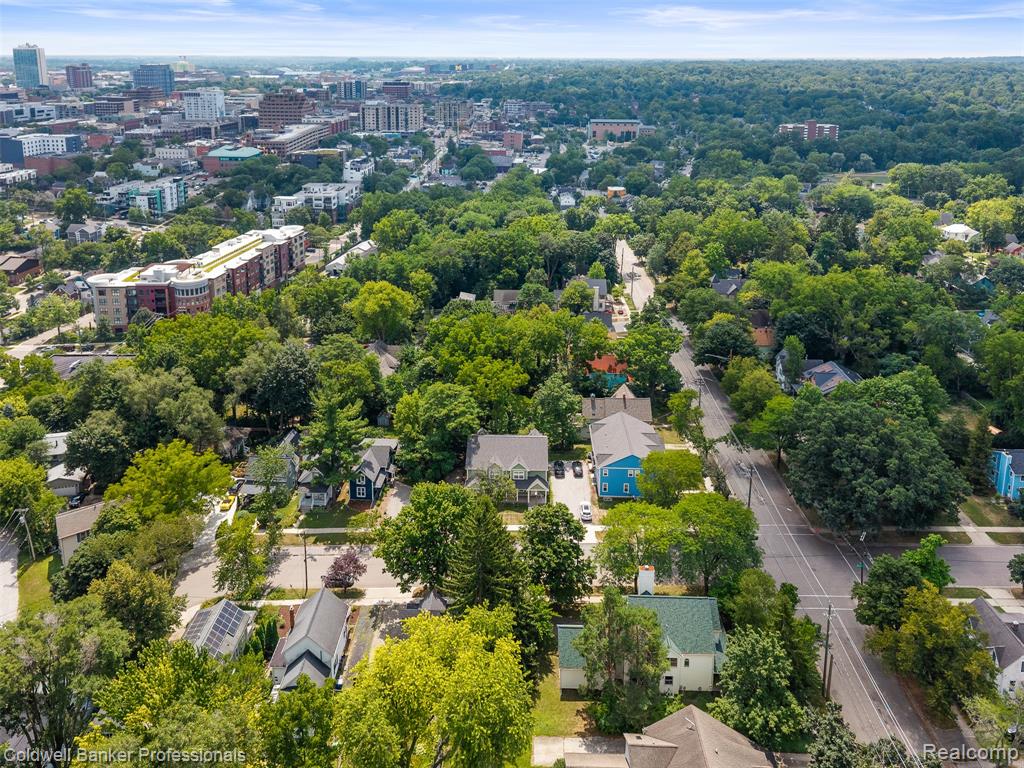 435 Hiscock Street Property Photo 46