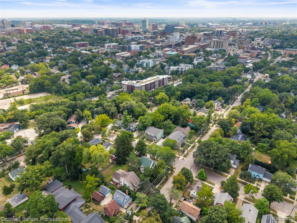435 Hiscock Street Property Photo 47