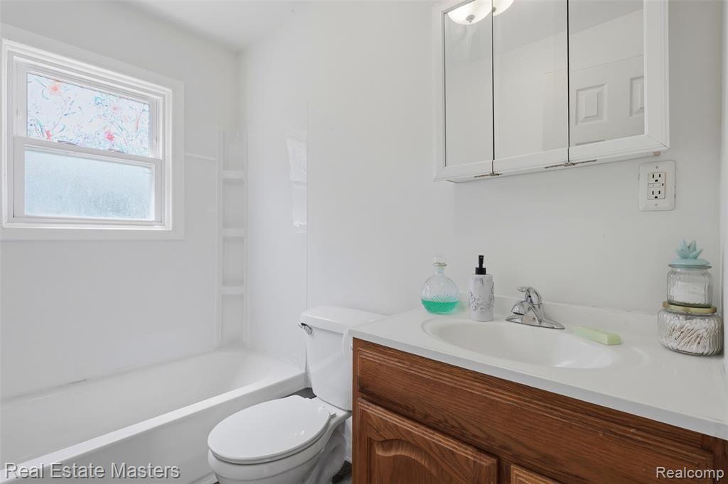 1014 Cypress Street Property Photo 10