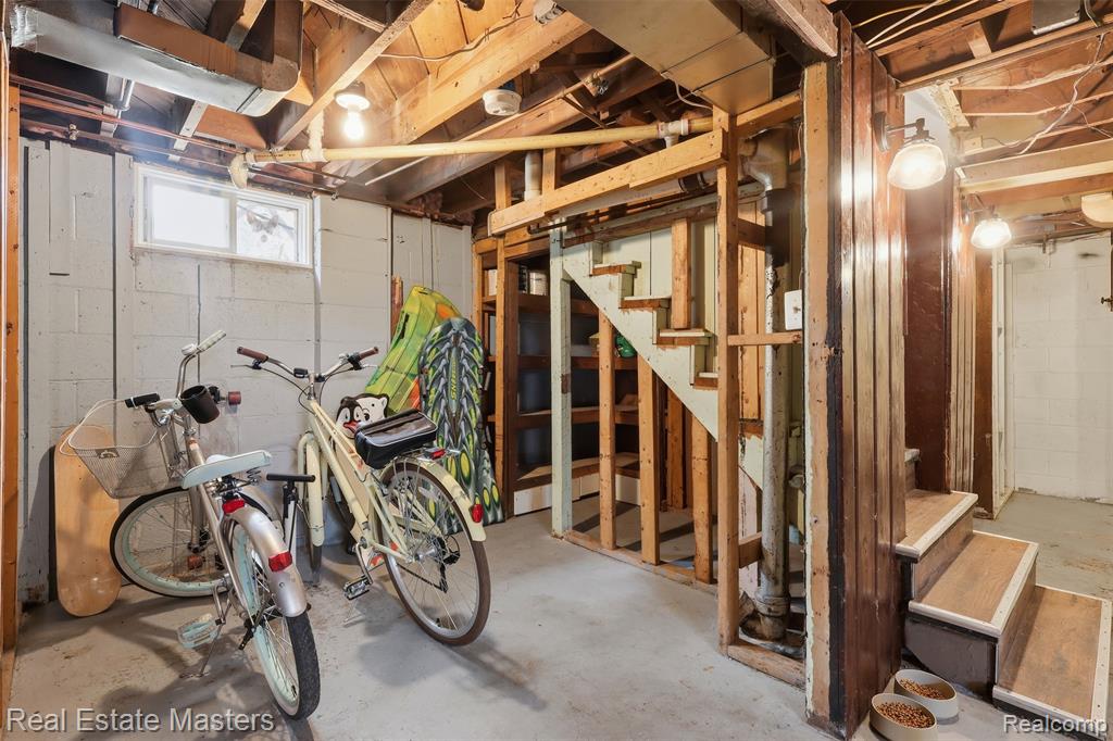 1014 Cypress Street Property Photo 22